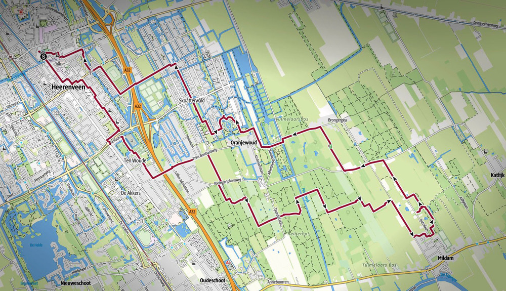 De Le Roy-wandelroute loopt van Heerenveen, via Oranjewoud naar Mildam en weer terug.